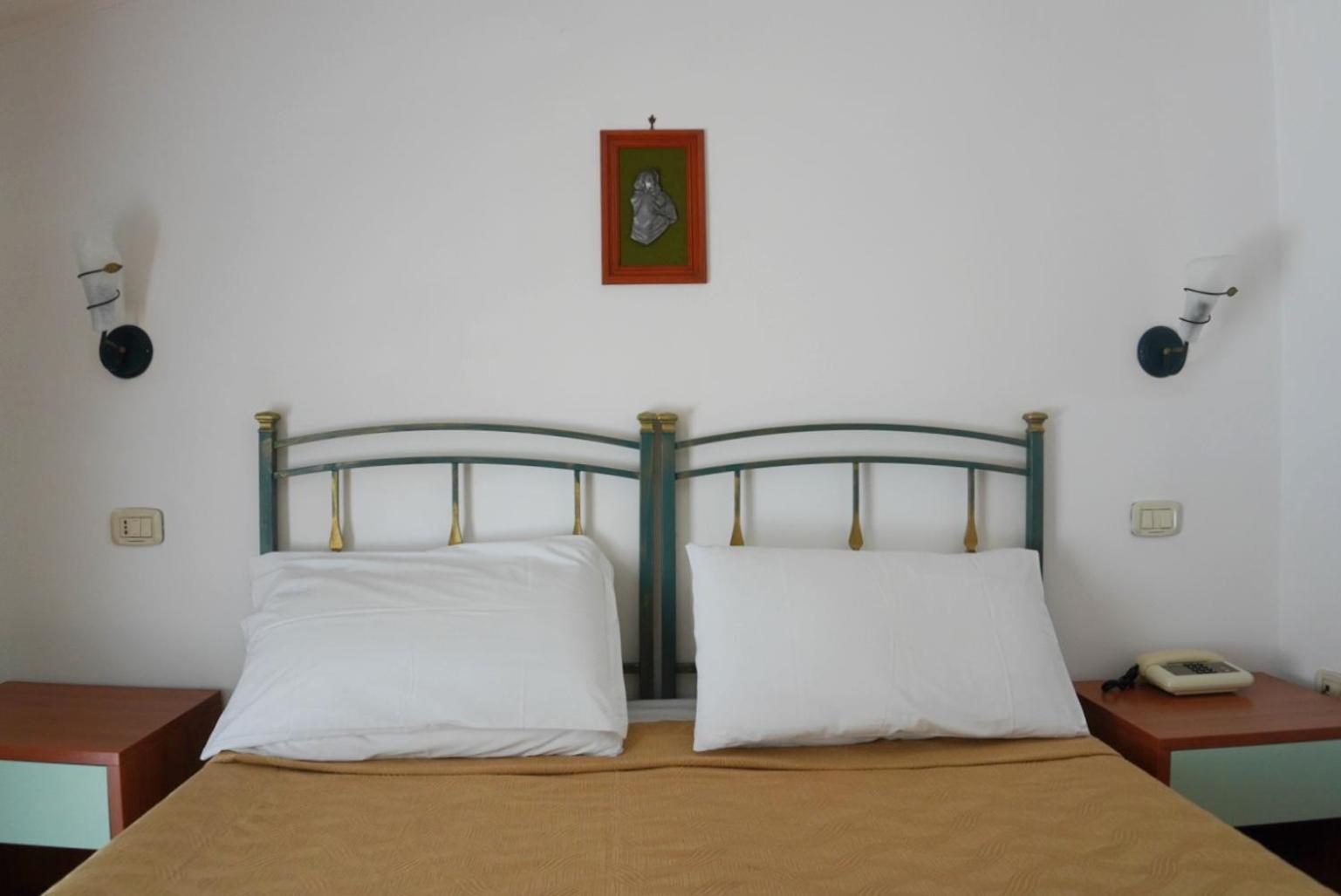 New Hotel Sonia Santa Maria di Castellabate Exteriör bild