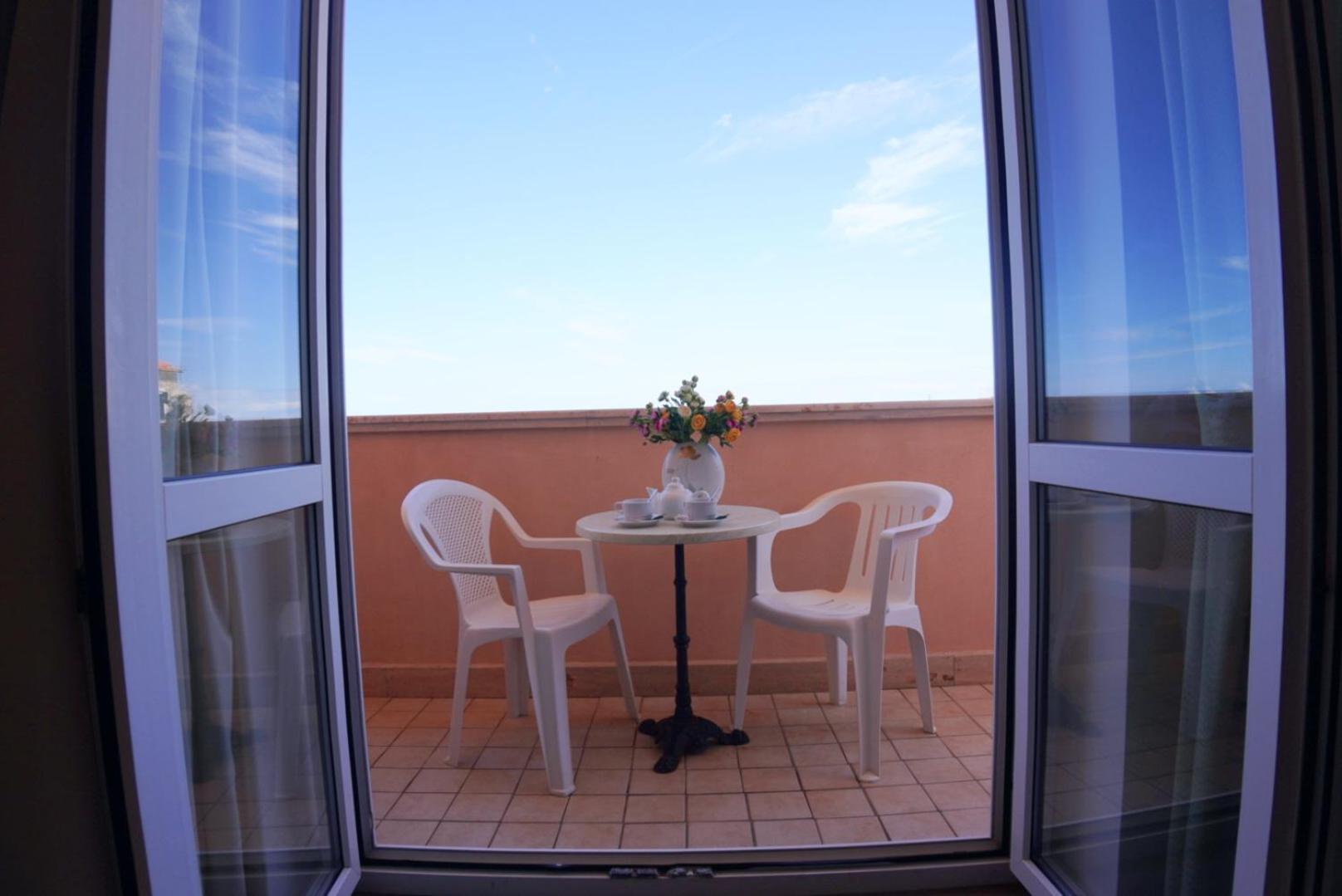 New Hotel Sonia Santa Maria di Castellabate Exteriör bild